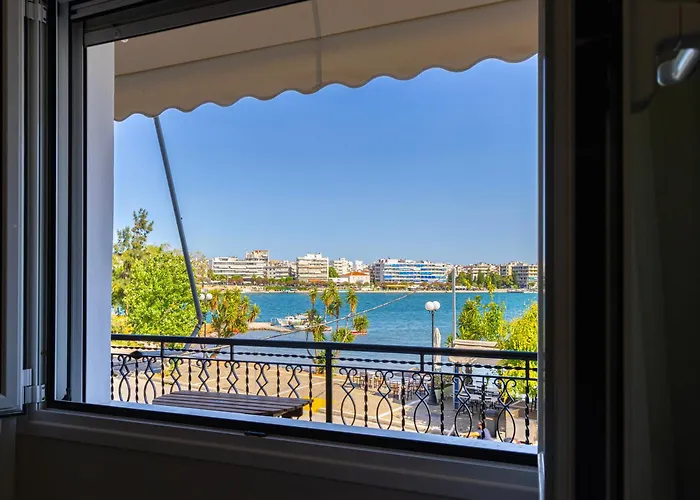 Luxury Apartment By The Sea- Euripus Strait